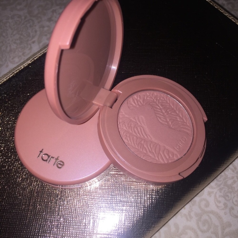 2 mini tarte blushes